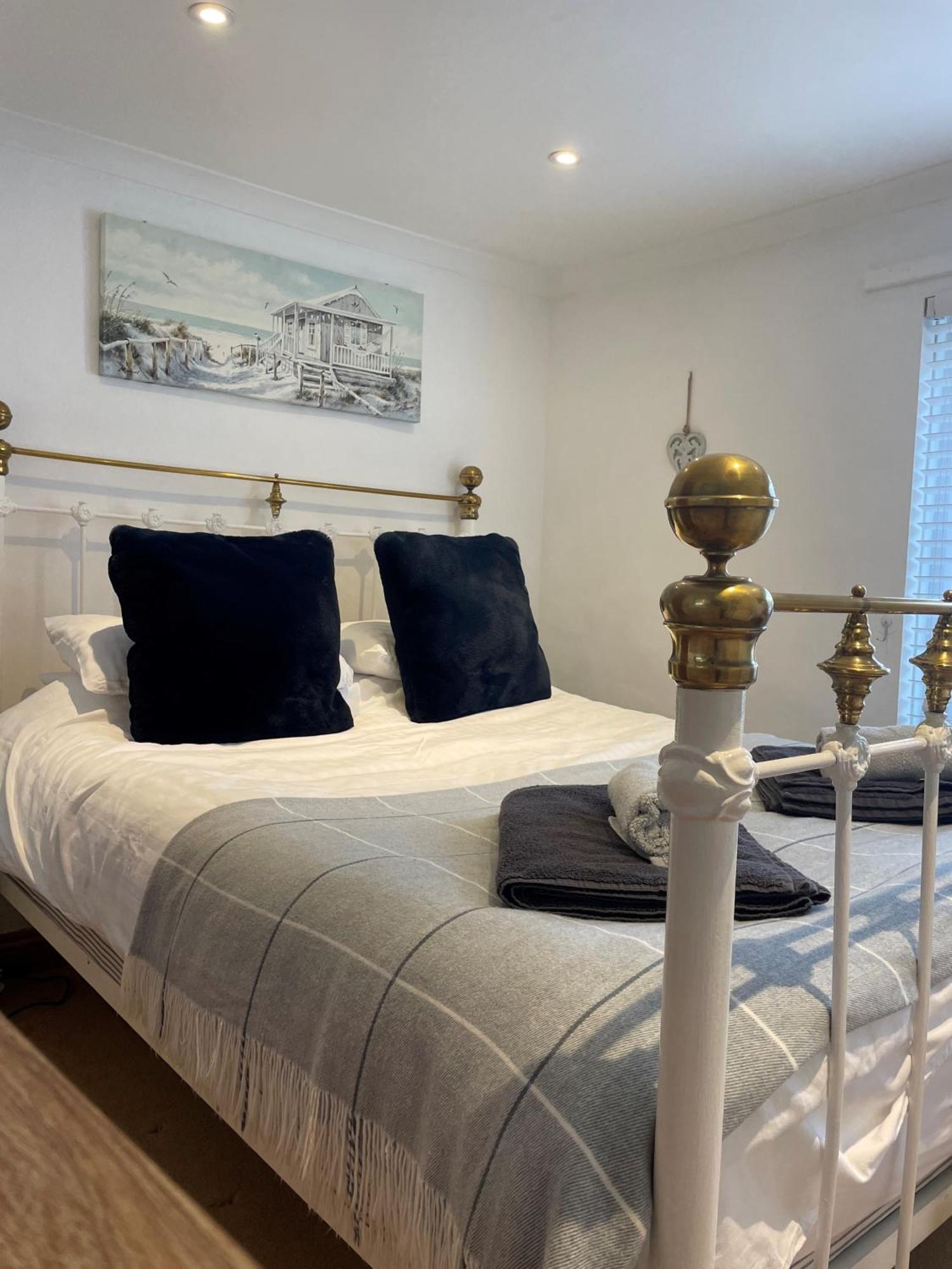 The Little Lighthouse - 2 Minutes From The Beach Pentewan Экстерьер фото